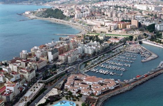 LOCAL DE GRAN  RENTABILIDAD EN CEUTA